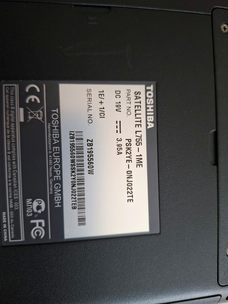 Temiz Toshiba Satellite L755 | i5 İşlemci | (Disksiz & Fişte çalışır) - 4