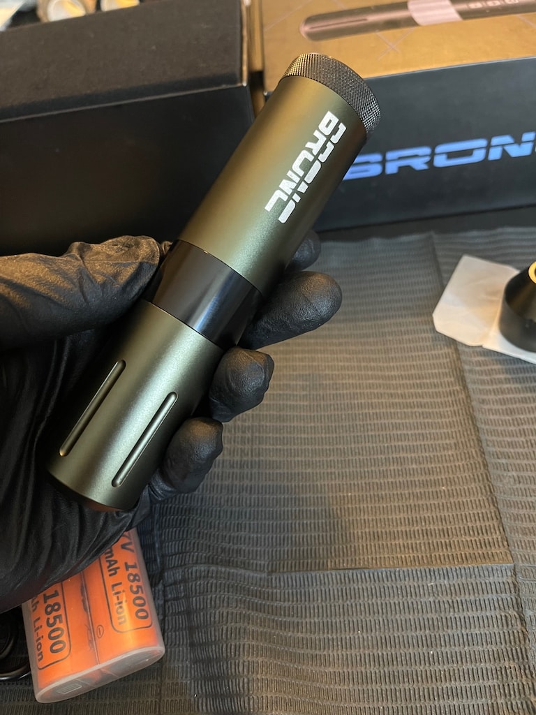 BRONC V1 Pen Dövme Makinesi Seti Yeşil - 6