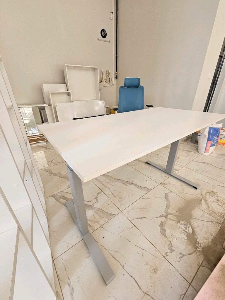 yeniye yakın elektrikli calisma masasi - 3