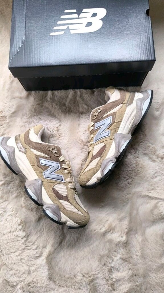 NEW BALANCE 9060 - 6