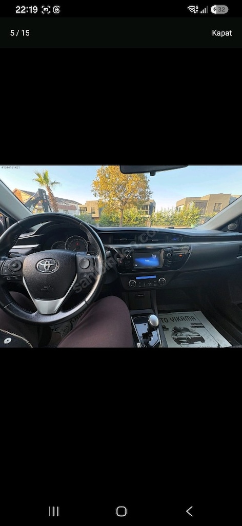 2014 model Toyota Corolla - 5