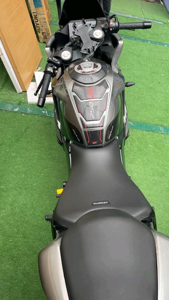 CFMOTO 250SR - 7
