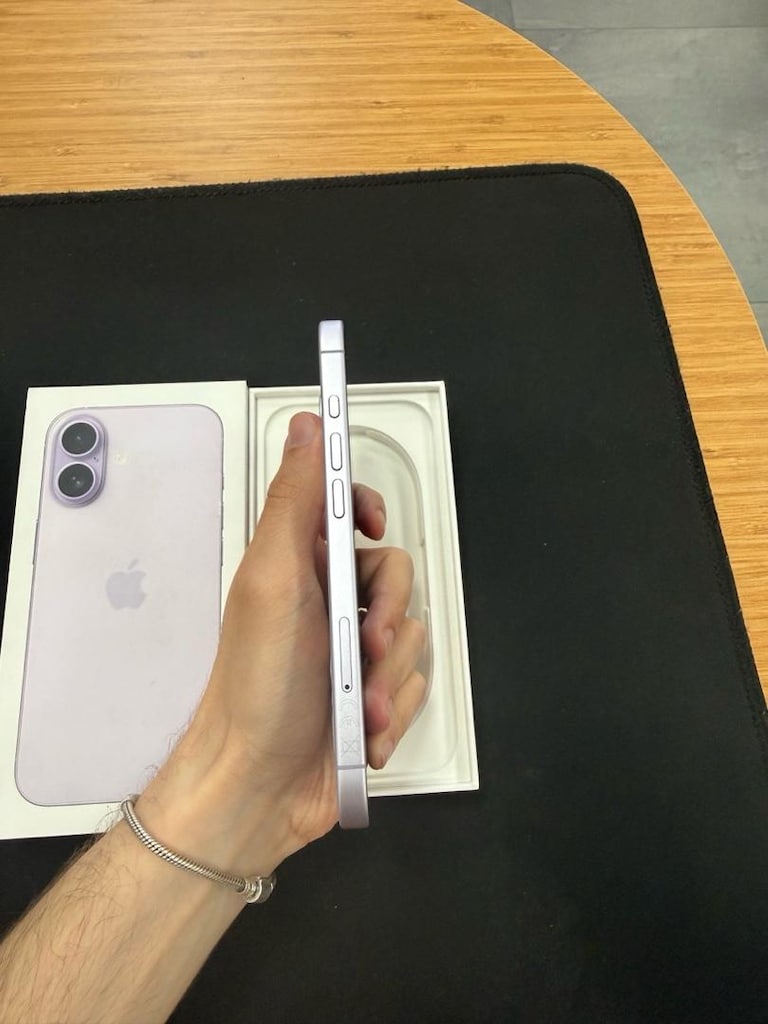 İphone 17 256 Gb Lila 1 Günlük %100 Pil Devir Sayısı 1 - 2