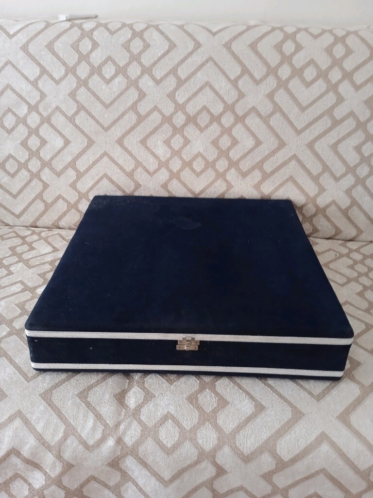 45x45 CM KADİFE KUTUSUNDA 31 CM SORUNSUZ PORSELEN & ÇİNİ DUVAR SAATİ - 11
