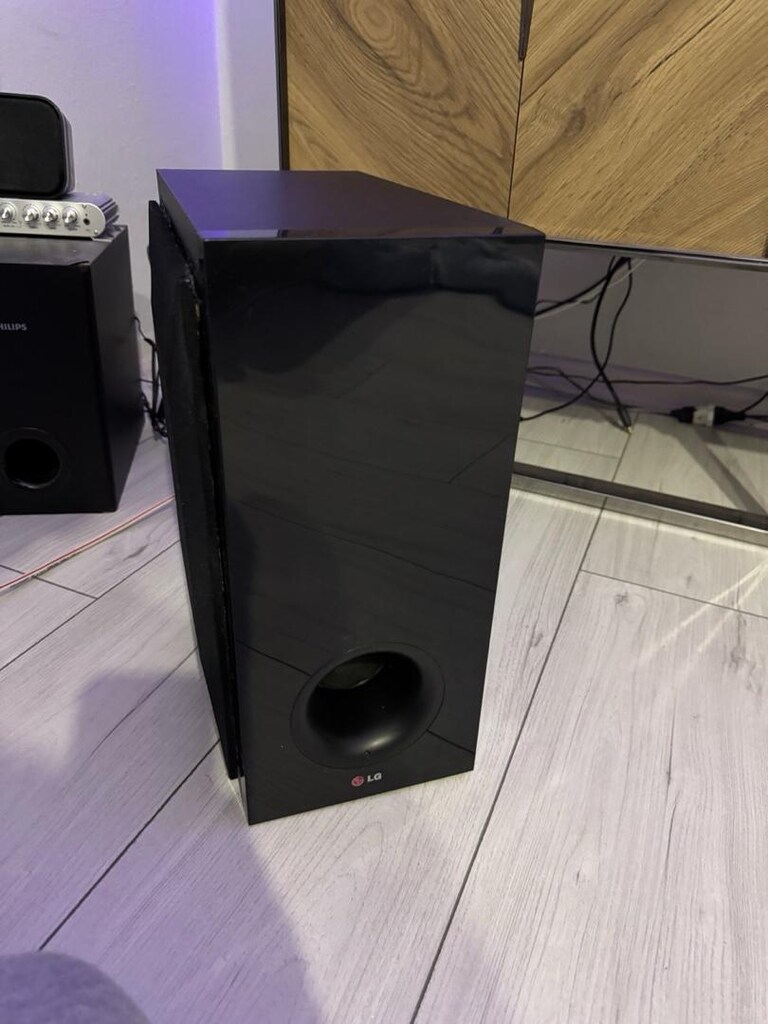 LG SOUNDBAR - 2