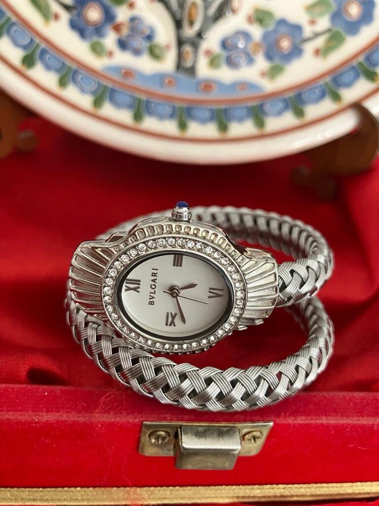 Bvlgari Taşlı beyaz kadran Gümüş tonlu örme Bilezik Saat - 3