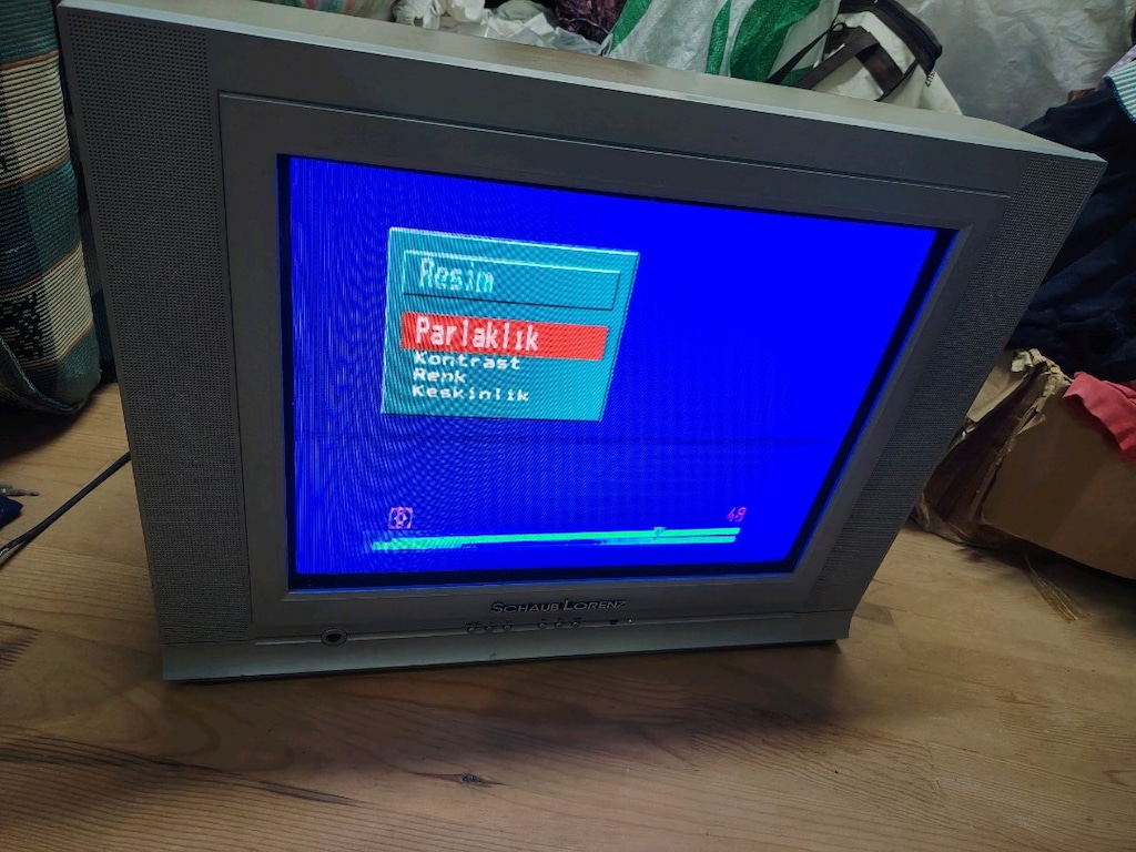 2 televizyon +fırın+ tost makinesi set üstü ocak+soba+3 kettle+psu