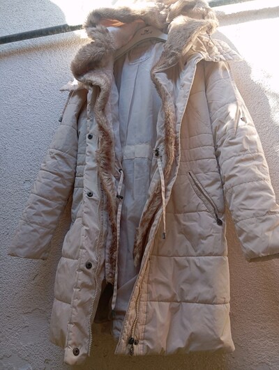 LC Waikiki İçi Kürklü Krem Uzun Şişme Kaban / Mont (40 Beden / L)