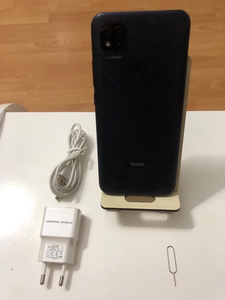 Redmi 9 C gb .64 rem..4 şarj cihazı ve iğne ile verecem orijinal cihaz - 4