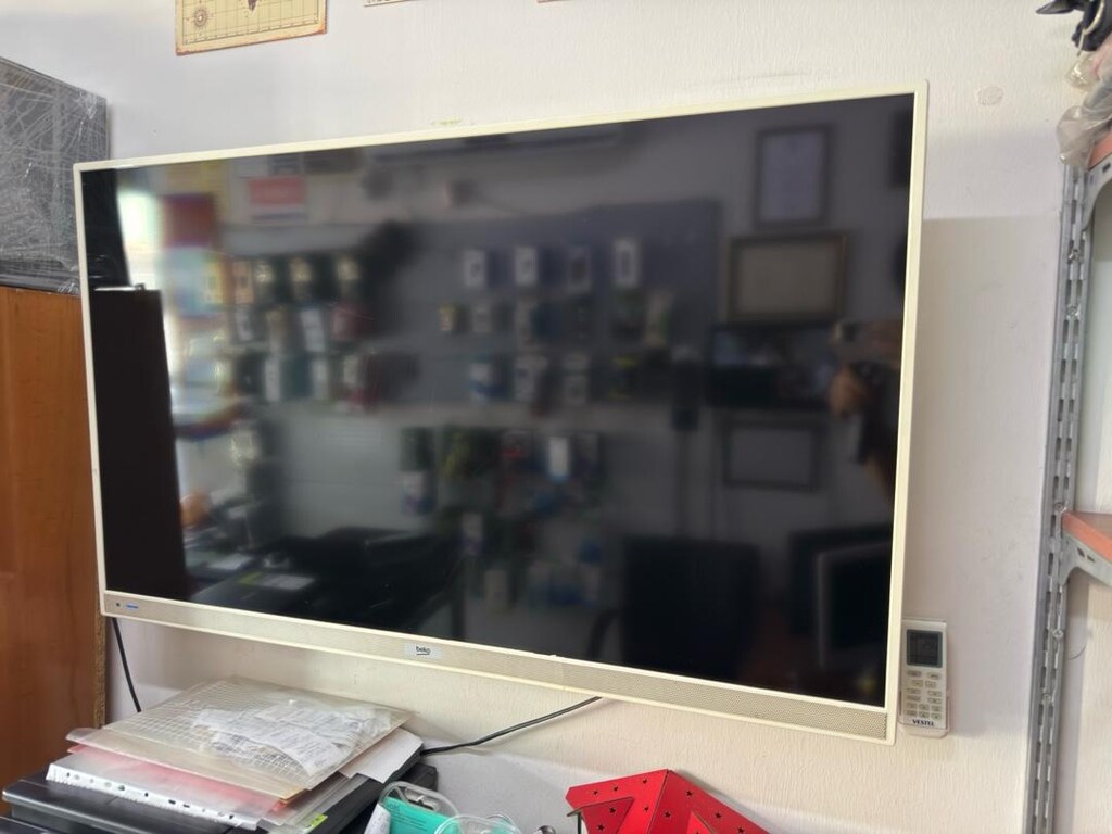 BEKO 48 INC DEV EKRAN İNTERNET YOK SADECE UYDULU TELEVİZYON - 3