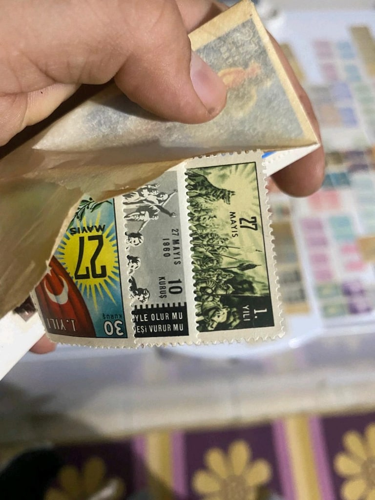 Mükemmel bir şekilde korunmuş Yıpranmış Pul Koleksiyonu - 20