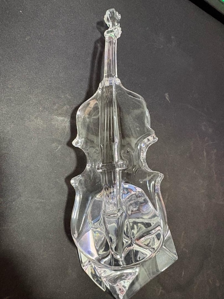 Crystal D'Arques keman biblo