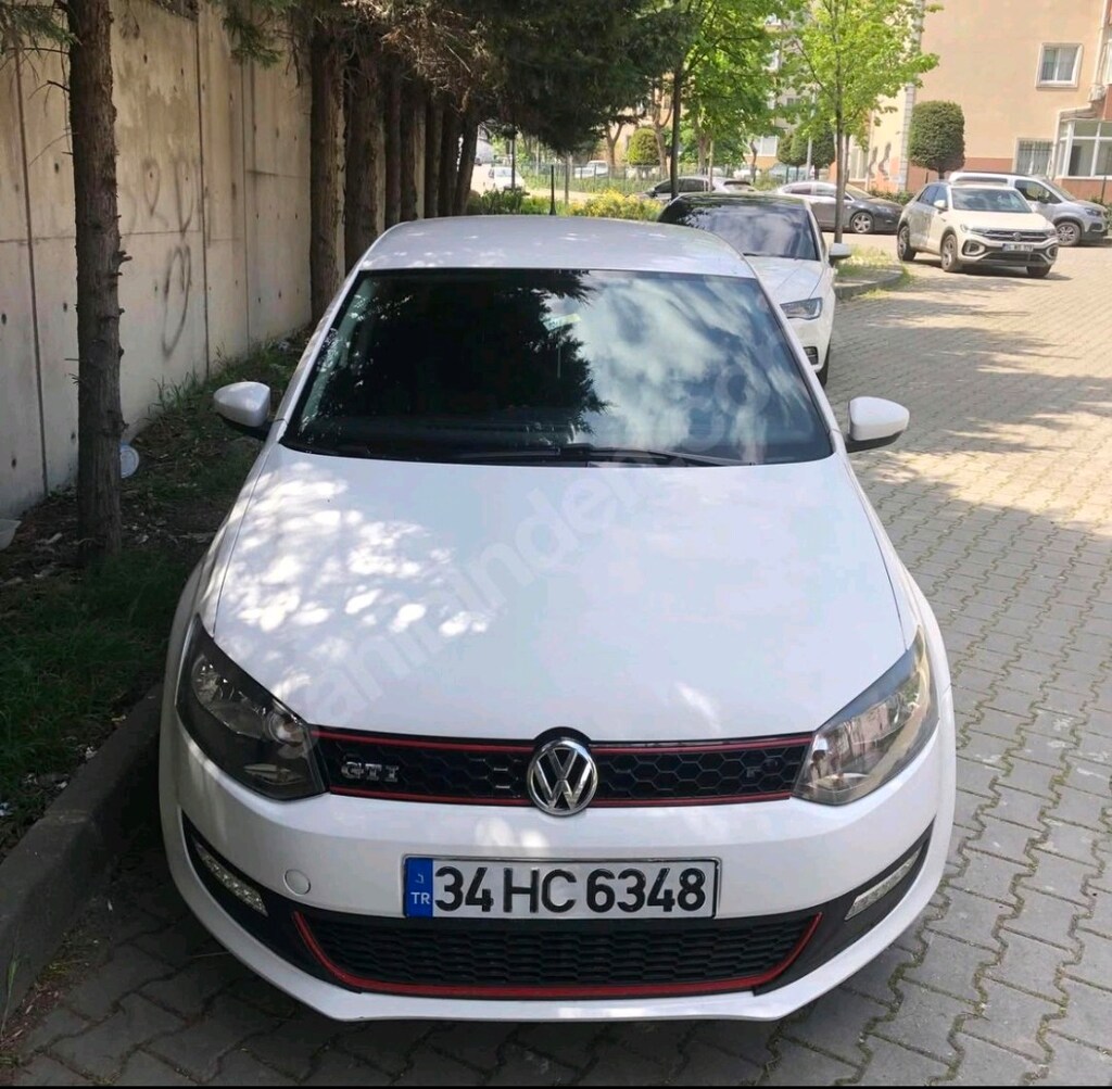 Temiz polo ,4 adet kış lastiği jantı ile beraber yanında verilecektir. - 5