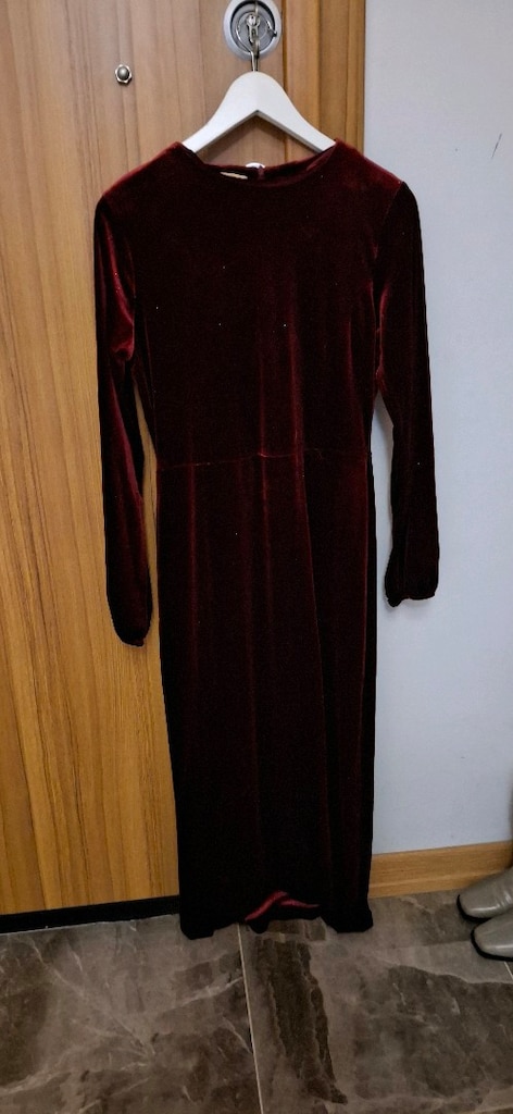 4 adet elbise kullanılmamış - 8