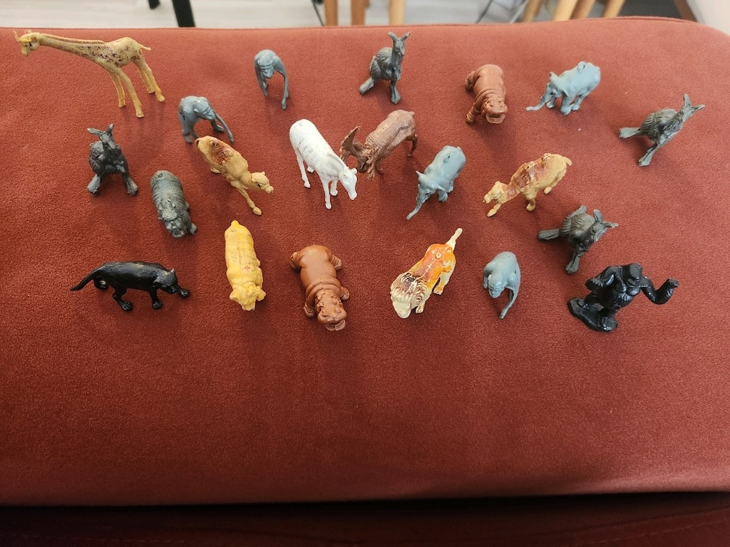 21 Parça Canlı Renkli Mini Hayvan Figür Seti - 4