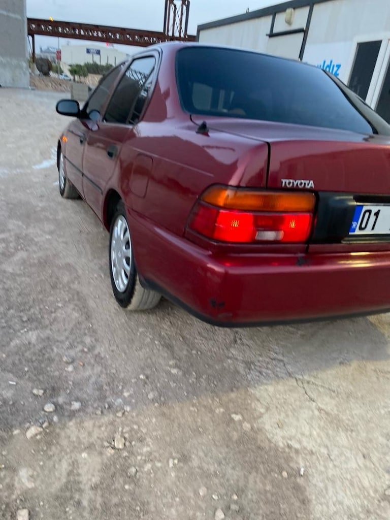 TEK DEĞİŞENLİ/MEKANİĞİ TAM/KLİMALI/LASTİKLRYENİ/MASRFSIZ COROLLA 1.3 m - 3