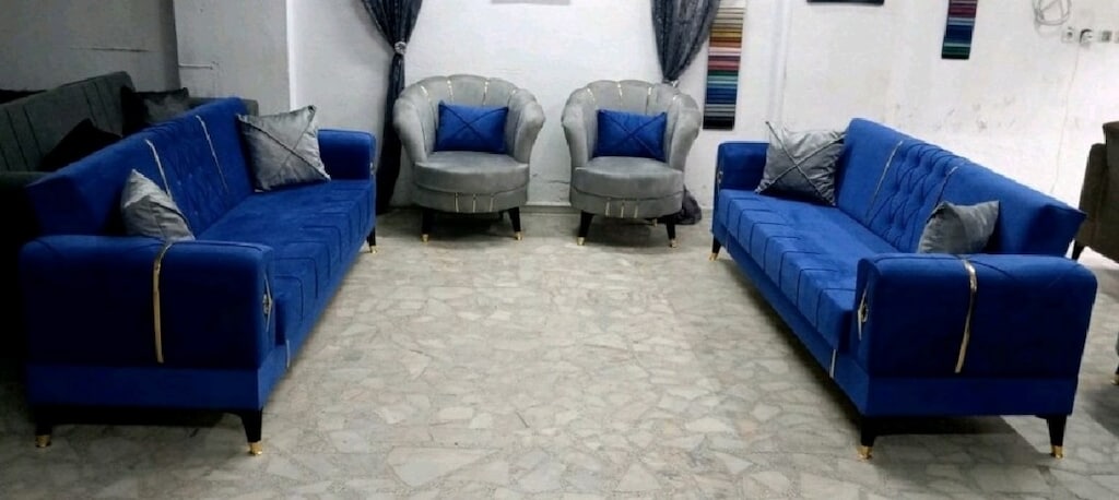 Siyah ve gri kadife koltuk takımı - 3