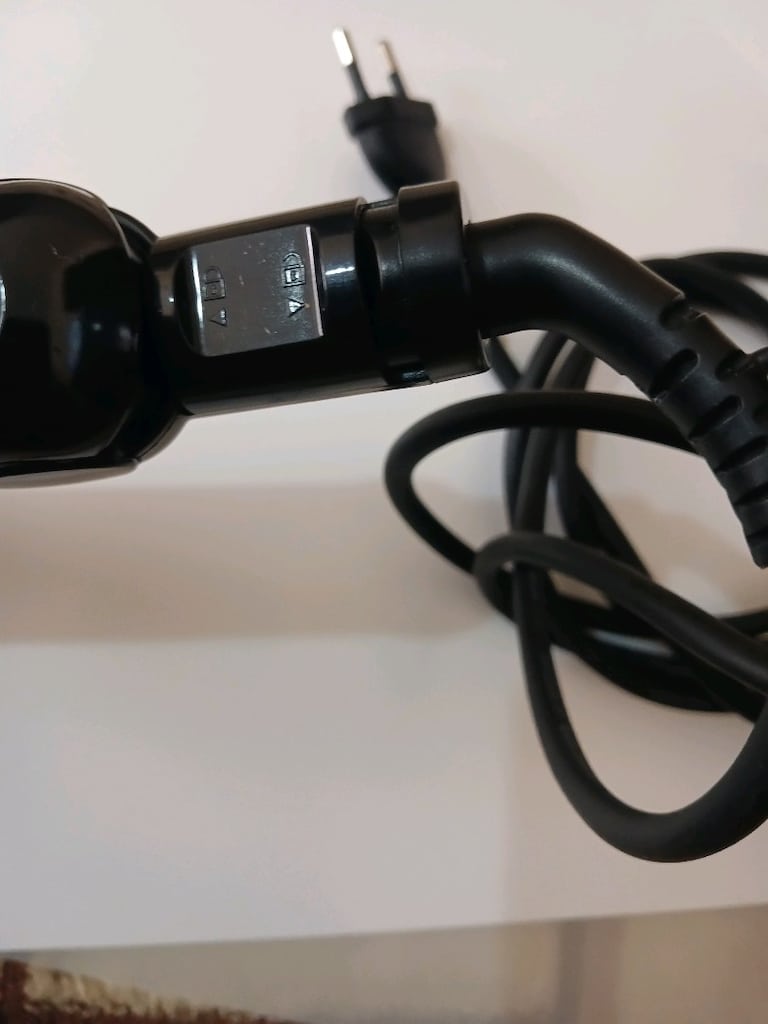 Philips Hp 8309 Seramik Saç Düzleştirici Açıklama Bölümünü Okuyunuz - 6