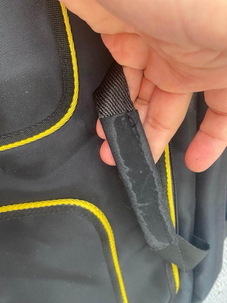 Siyah Sarı Detaylı Baskılı laptop çantası - 2