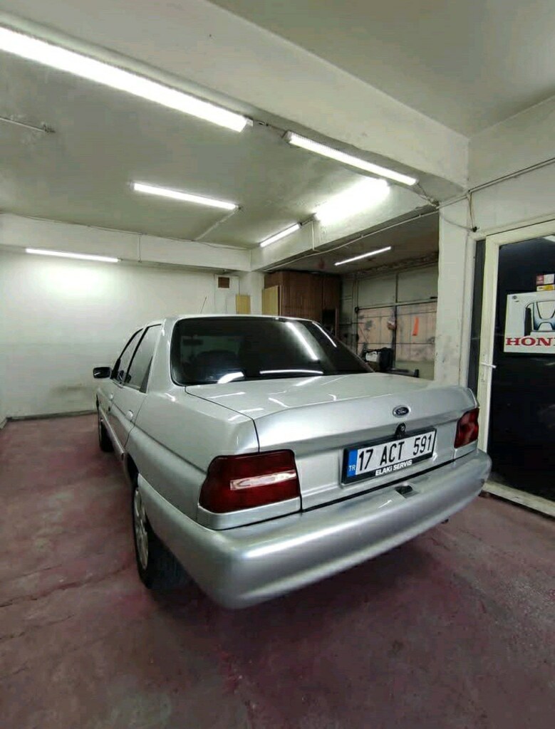sahibinden orjinal ford escort - 2