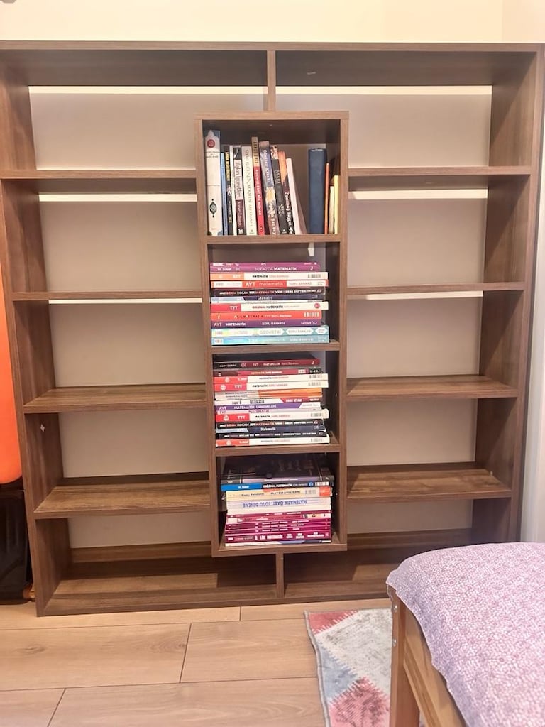 Modern Kitaplık / Dekoratif Raf Ünitesi - Çok Temiz