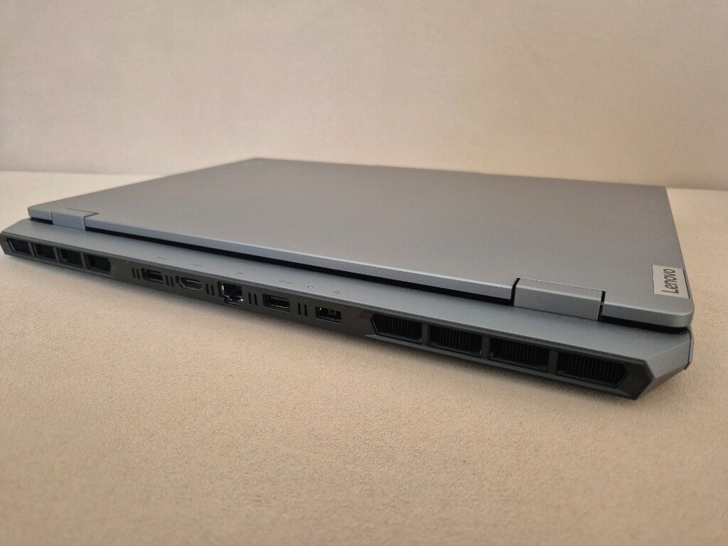 LENOVO LOG Ryzen 7 7435HS, RTX 4050, 24GB Ram Gaming Laptop Garantili - 3
