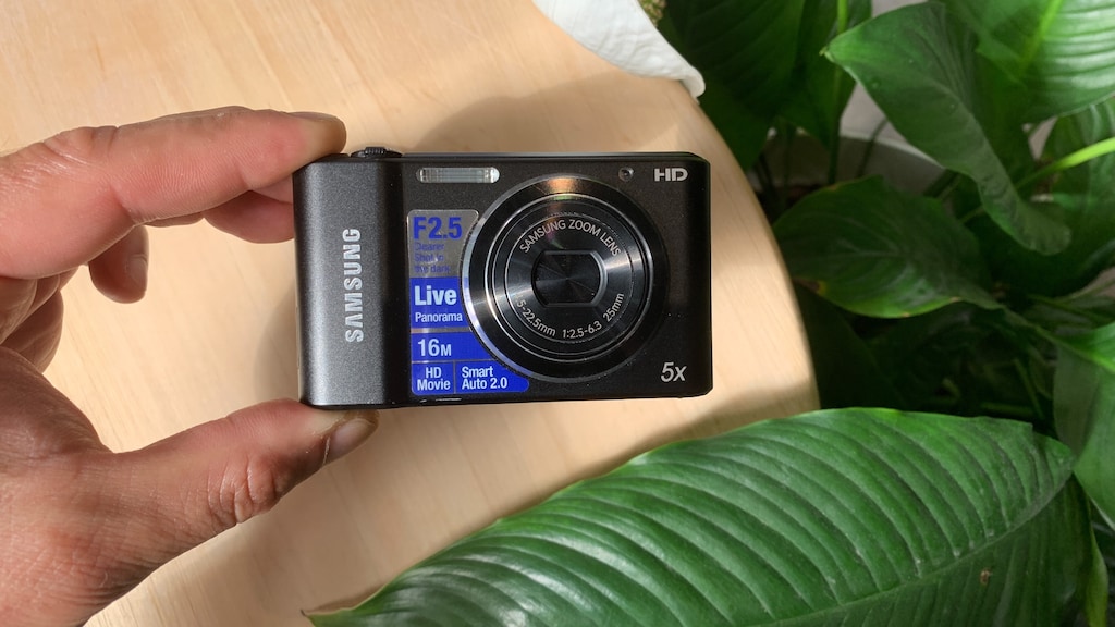 Samsung ST68 - Vintage Dijital Fotoğraf Makinesi - Mat Siyah Aluminyum - 2