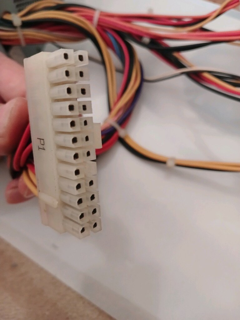 Asus 24 Pin Power Supply Güç Kaynağı Açıklama Bölümünü Okuyunuz - 4