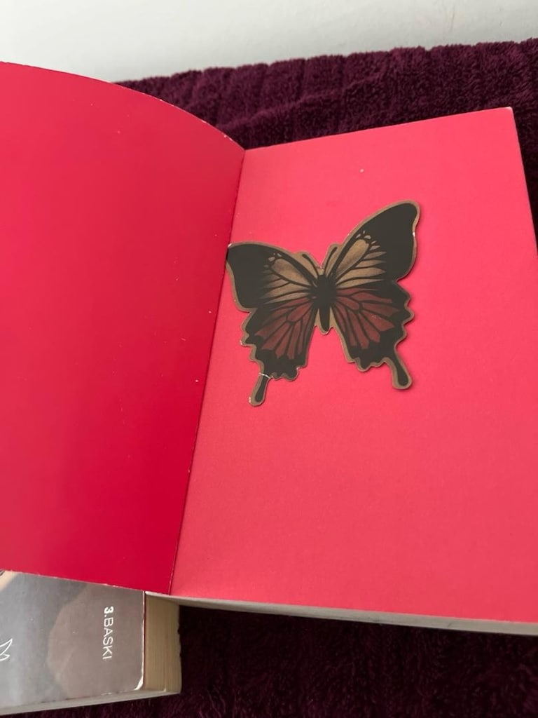 karanlık aşk serisi Tuğçe aksal iki kitap - 4