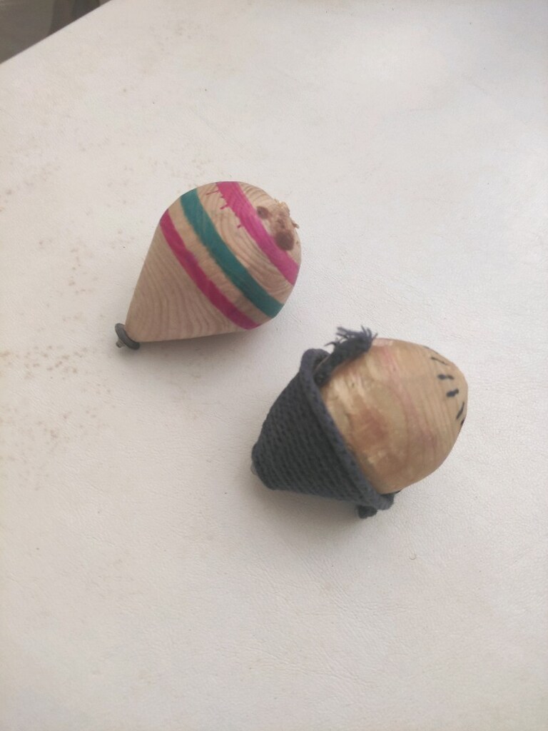 Nostaljik Ahşap Topaç Seti (2 Adet - İp Dahil Ahşap Oyuncak)