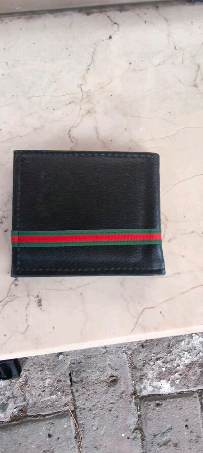 Gucci Louis Vuitton cuzdan