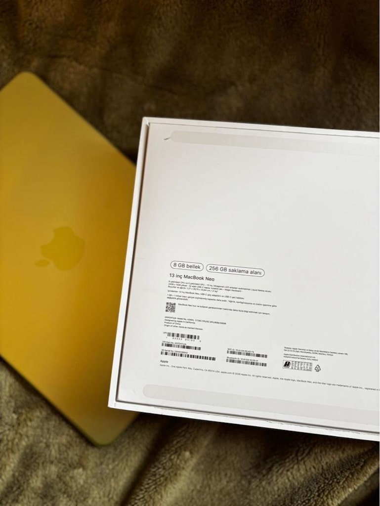 MacBook Neo - 4