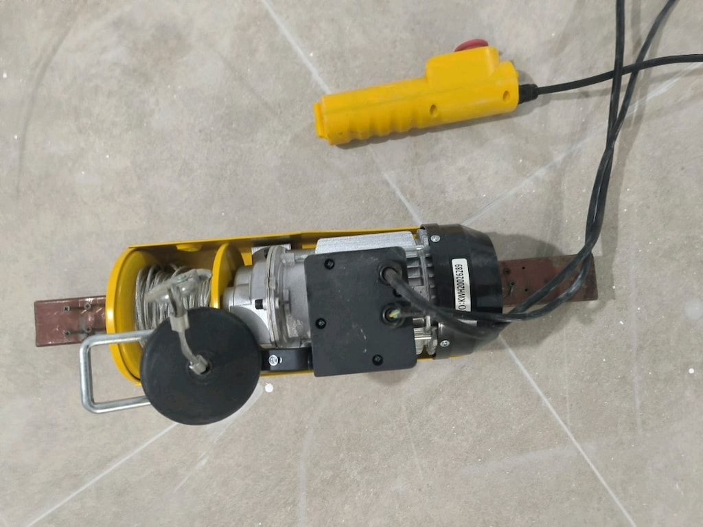 Mini Elektrikli Kumandalı Vinç - 3