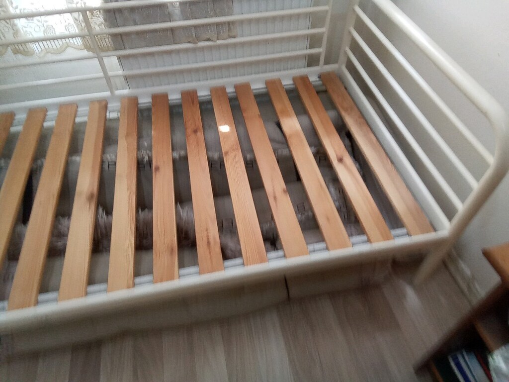 ikea beyaz ferforje divan ve tek kişilik karyola - 6