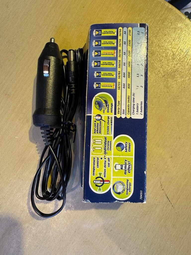 Epson Ni-MH Battery Charger (Model EU-38) - 2