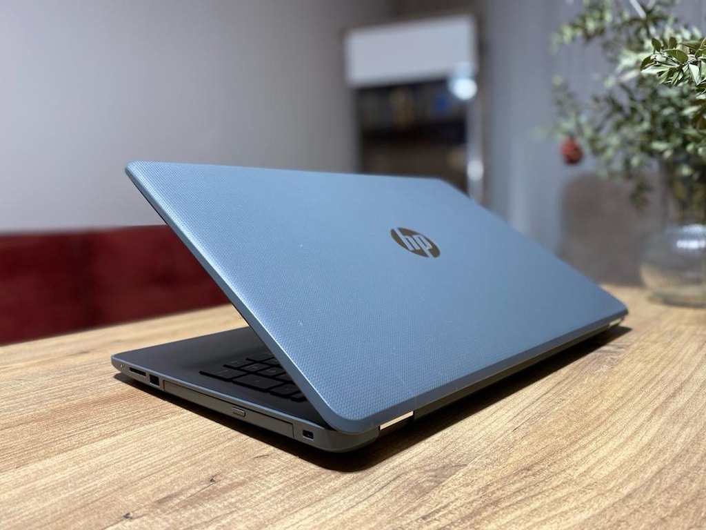 120GB SSD 2GB HARİCİ EKRAN KARTLI AMD İŞLEMCİLİ HP LAPTOP - 6