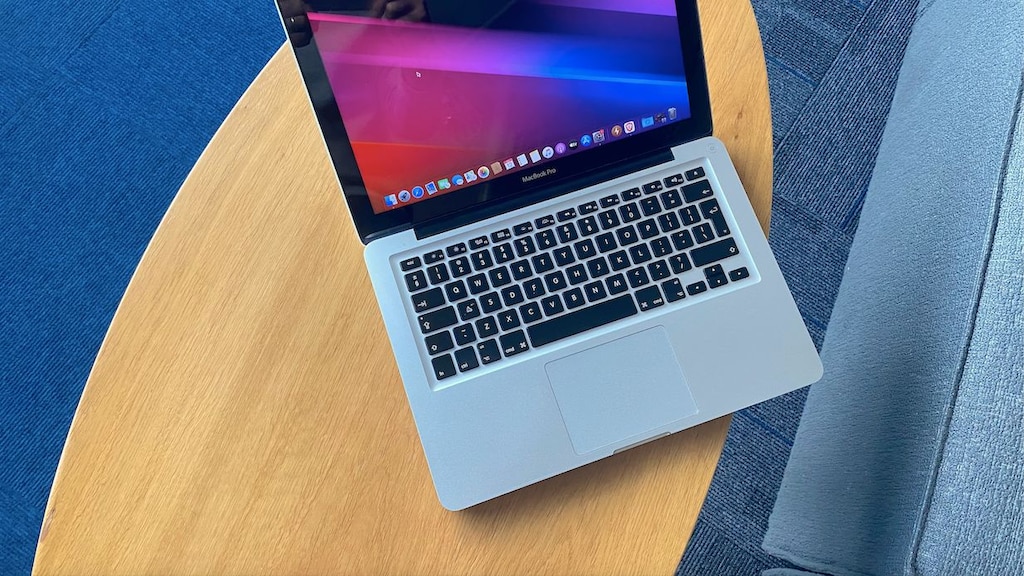 MACBOOK PRO INTEL i5 6GB RAM 250GB SSD - TAKAS SEÇENEĞİ - 6