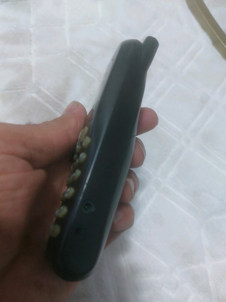 Motorola tuşlu cep telefonu. pili bitik - 9