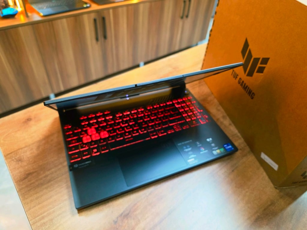 Asus Tuf F15 i7-12700h islemci 16 Ram Rtx3050 Kusursuz Laptop - 5
