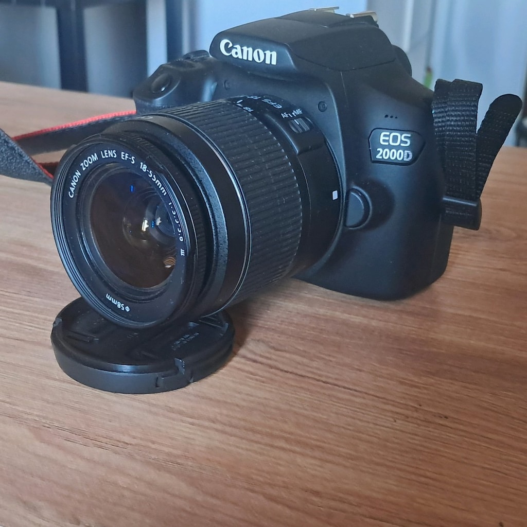 Canon Eos 2000D - 4