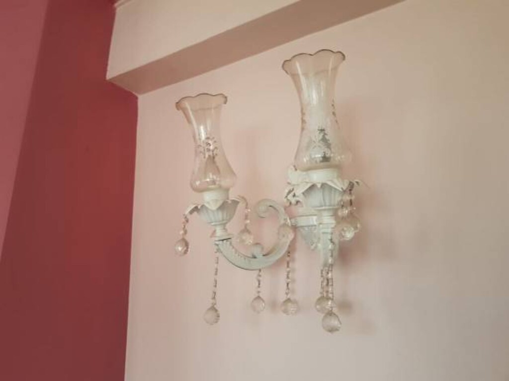 2 TANE AVİZELER 8 KOLLU VE 2´LI KRISTAL TAŞLI APLIKLAR - 3