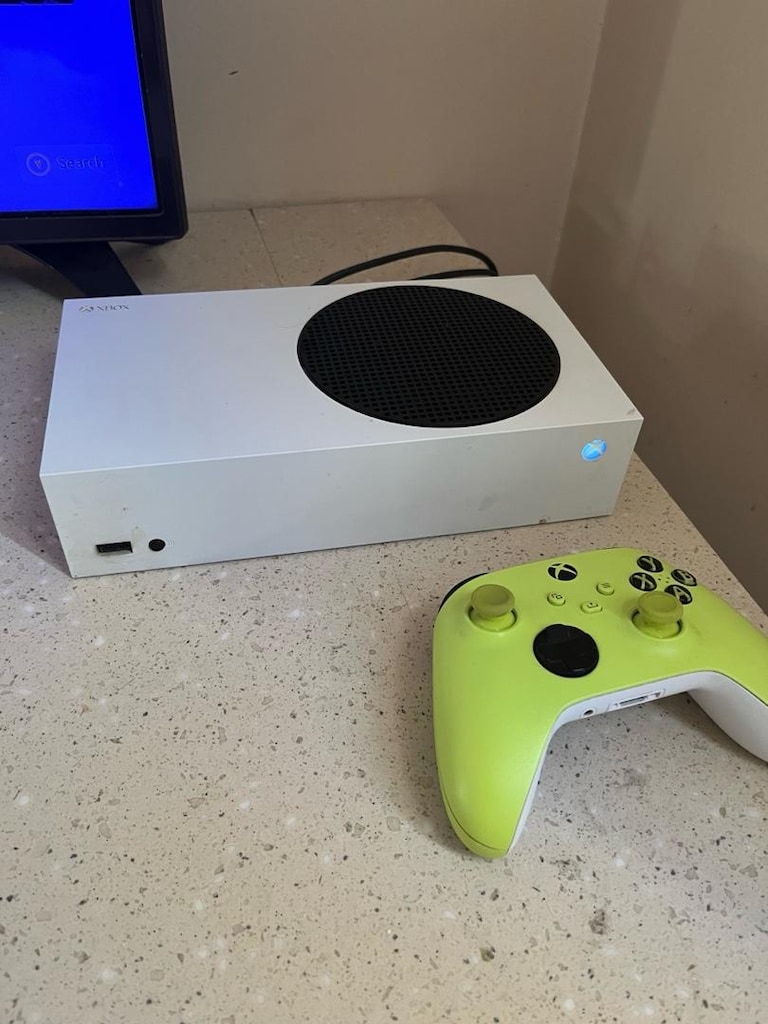 XBOX SERIES S + 2 kol - 2
