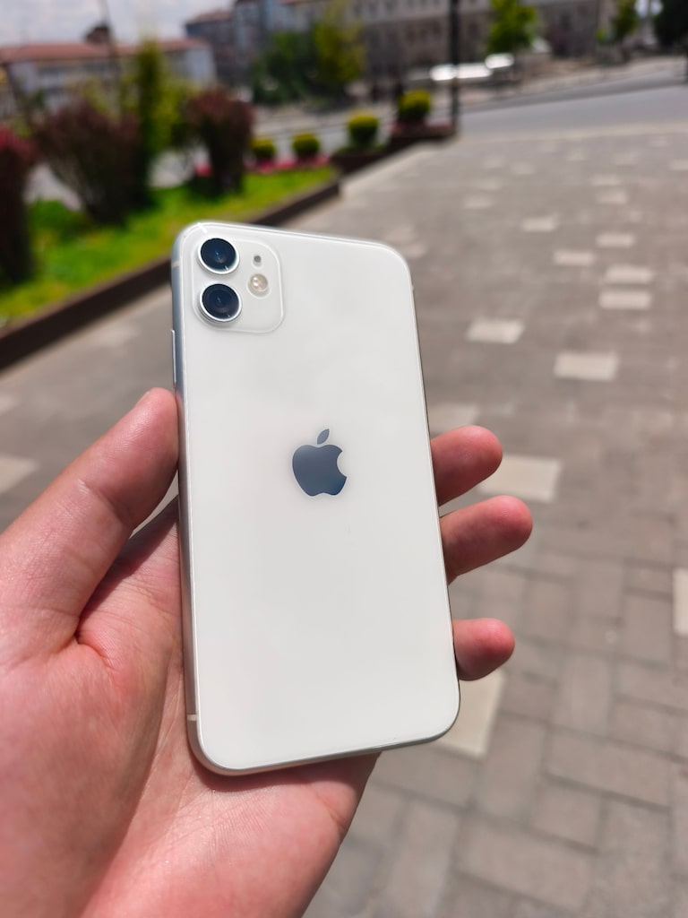 İPHONE 11 128 GB TR CİHAZIDIR - 3