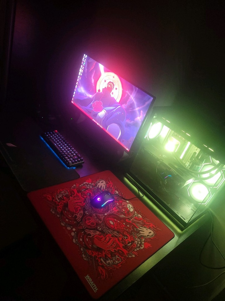 Gaming Setup Oled Monitör - 2
