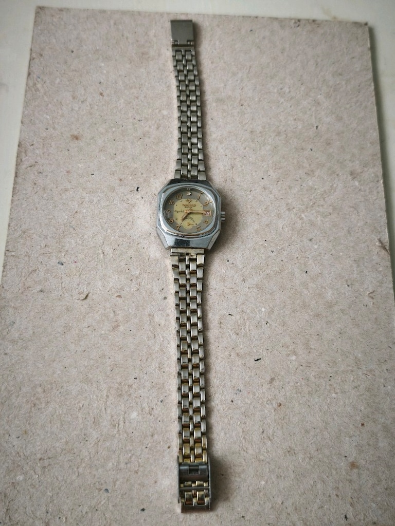 isveçre kurmalı saat 1960-70lerden