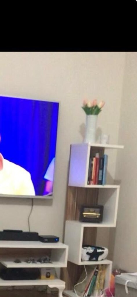 Tv ünitesi +kitaplık - 2