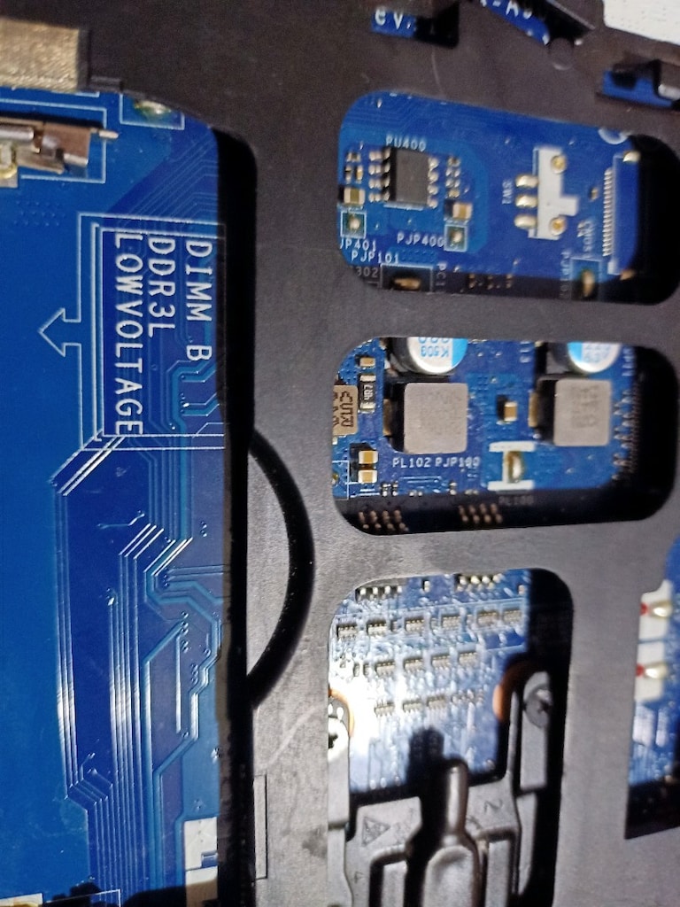 Dell E5470/ i5/6Nesil çalışır durumda görünen var - 5