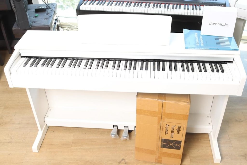 yamaha ydp 145 wh GARANTİLİ dijital piyano tabure acilmamis - 2