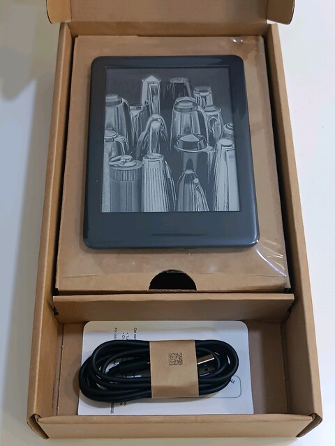 Amazon Kindle 11.Nesil Basic 2022 E Kitap Okuyucu