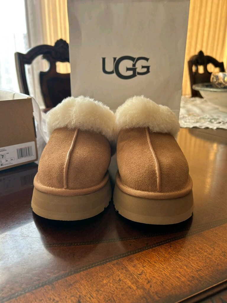 UGG Terlik